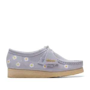 Clarks Women's Wallabee in Cloud Grey Emb