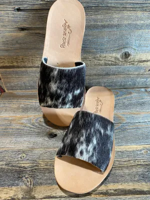 Cowhide Flats - Salt & Pepper