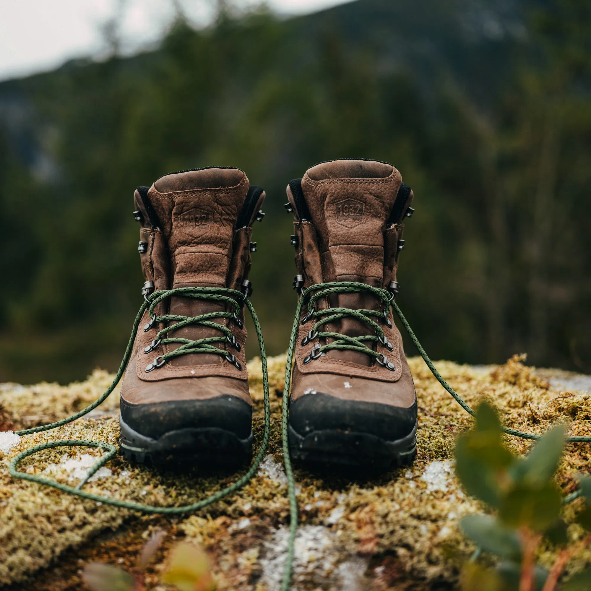 Danner Men's Crag Rat 7" WP Made in USA Hiking Boot - Brown - 67810