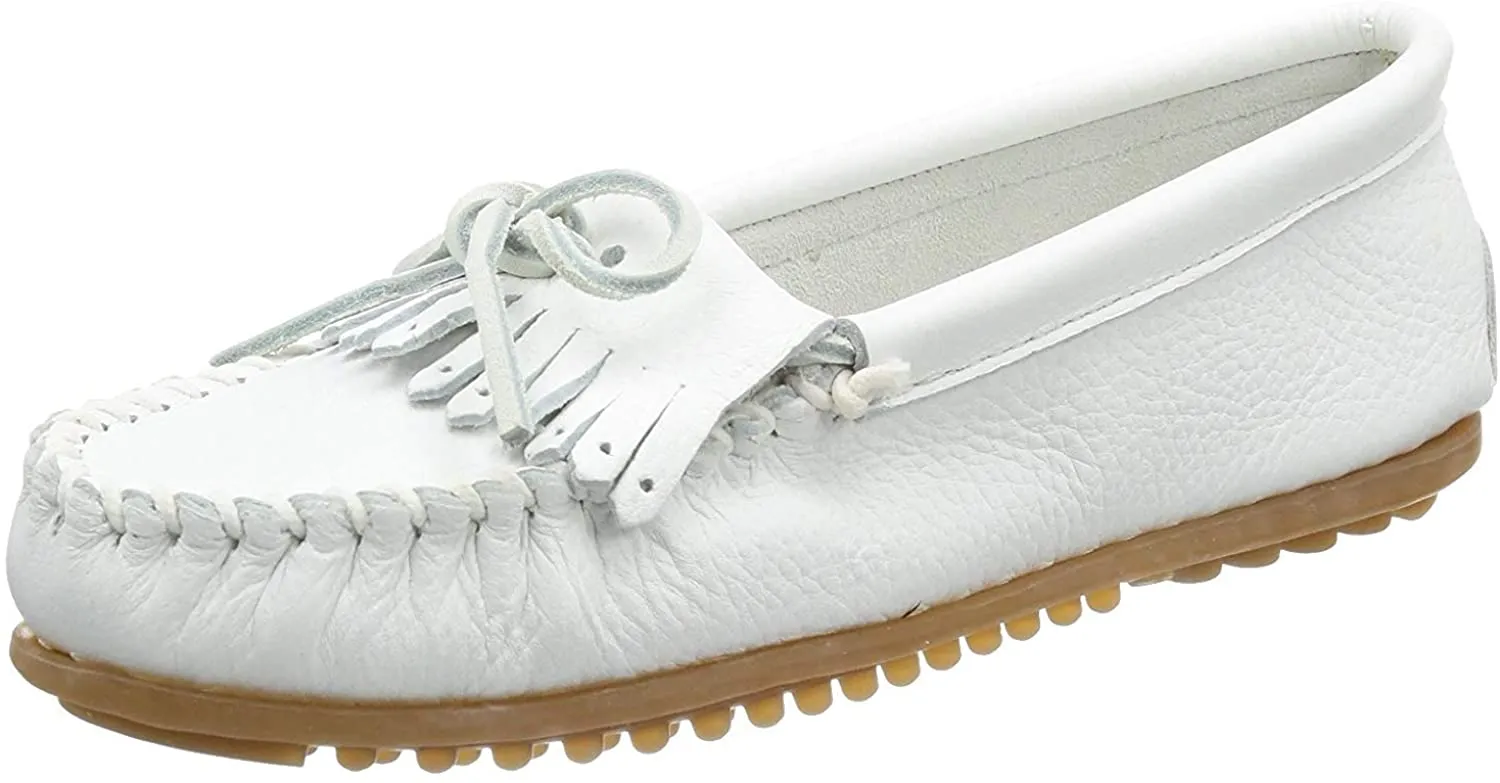 Minnetonka Women's Deerskin Kilty Moccasin