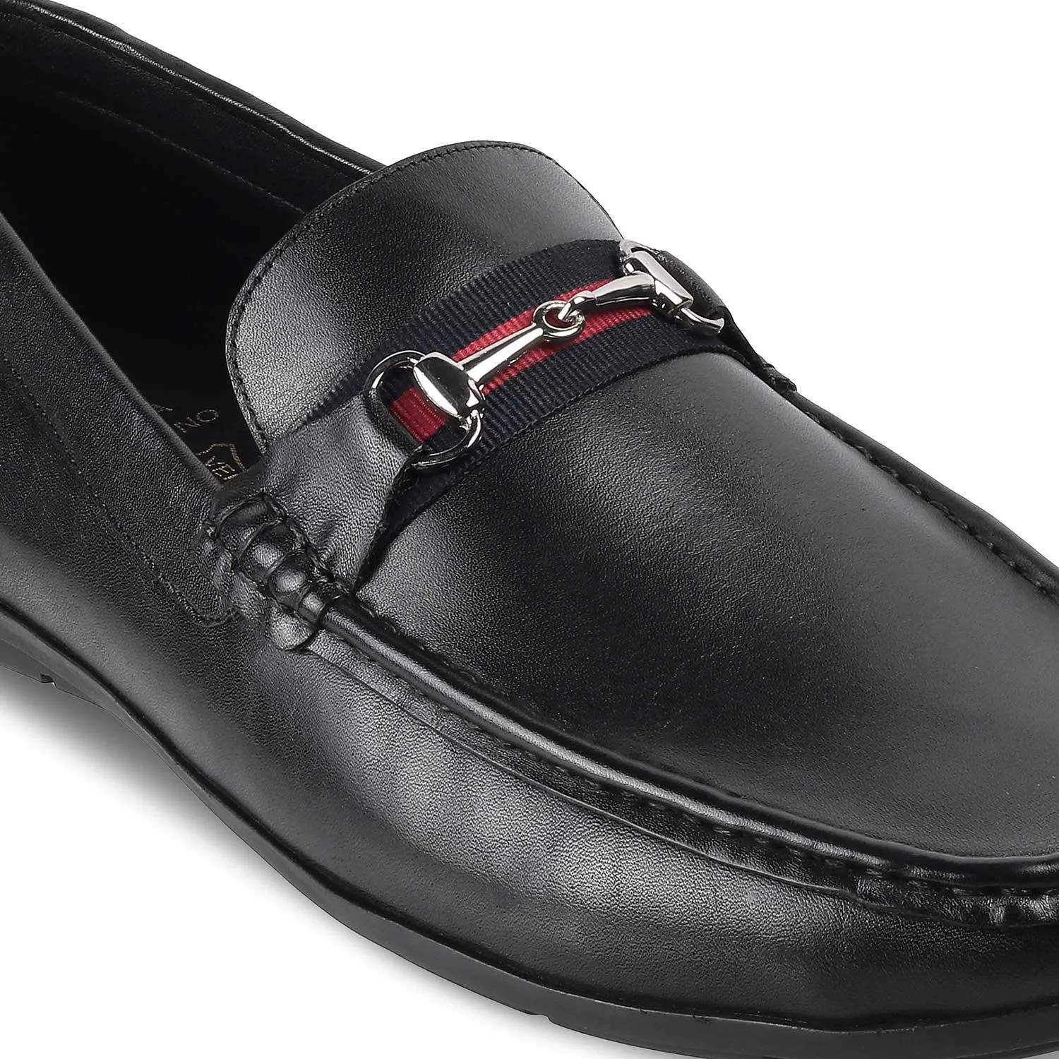 The Crada Black Men's Leather Loafers