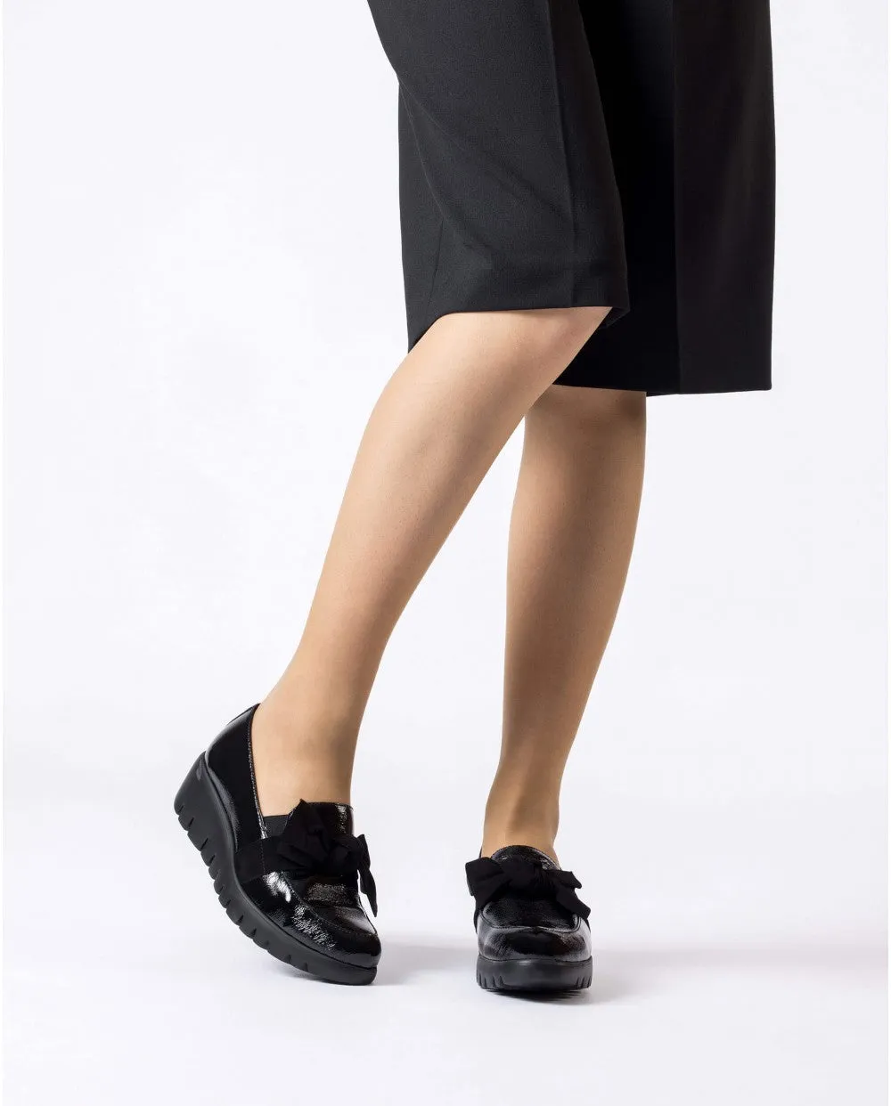 Wonders ROMEO Black Patent Moccasins with Suede Bow and Wedge Sole